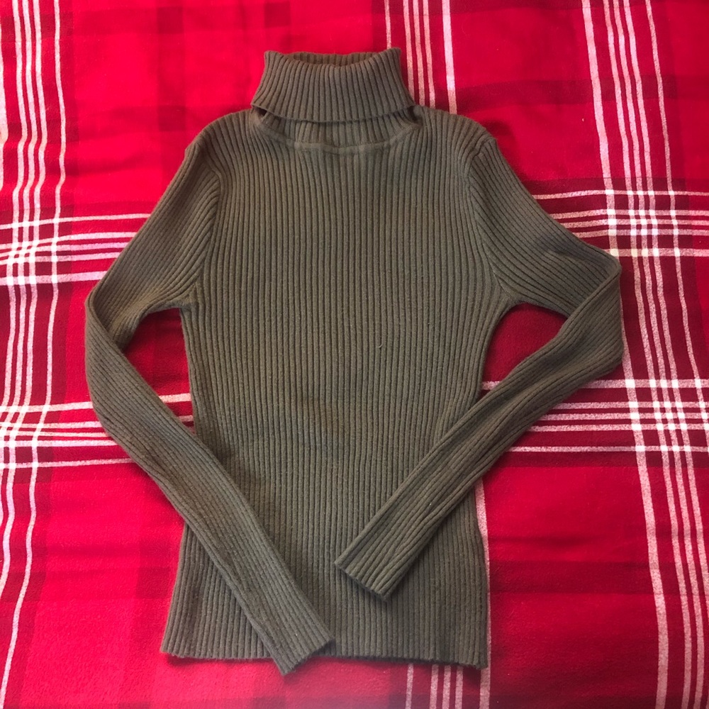 Forever 21 Olive Green Ribbed Turtleneck Sweater